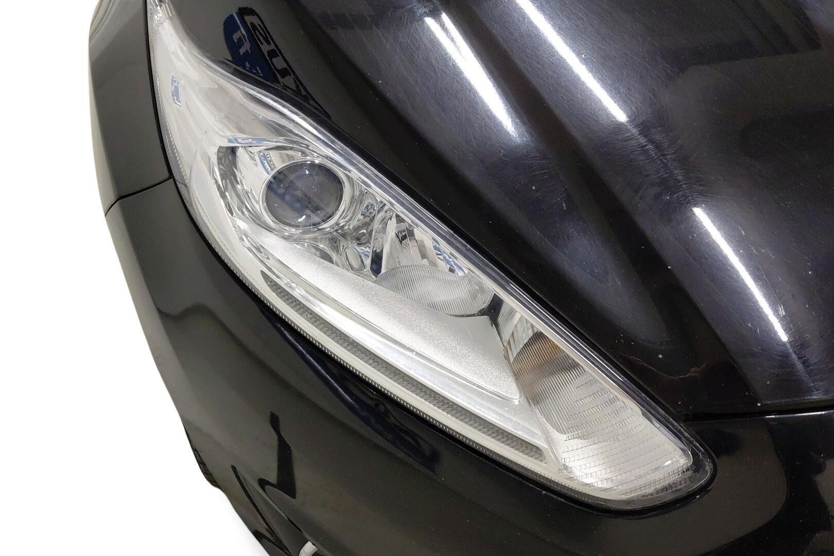 Ford Fiesta iso kuva 27