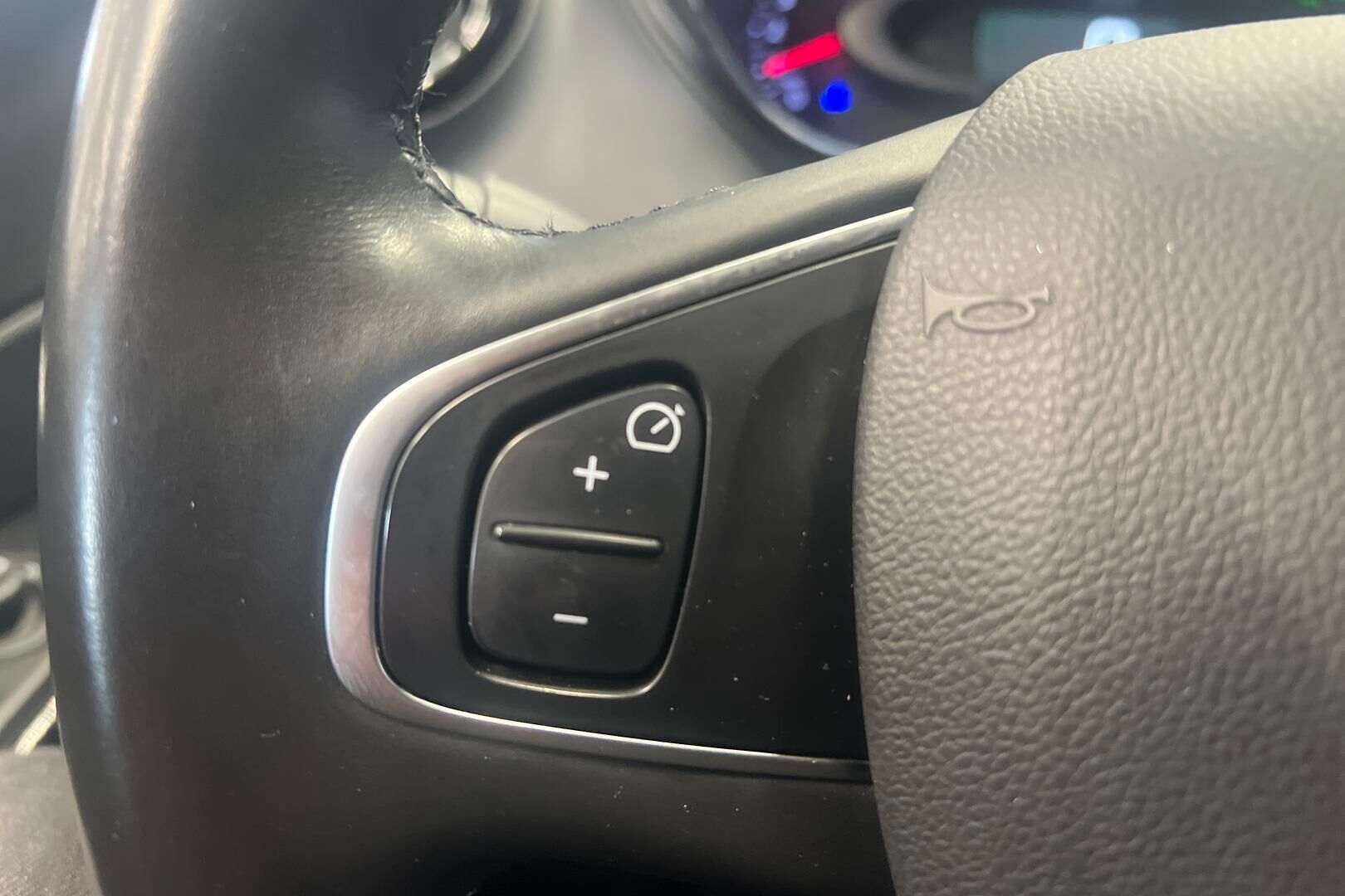 Renault Captur iso kuva 13