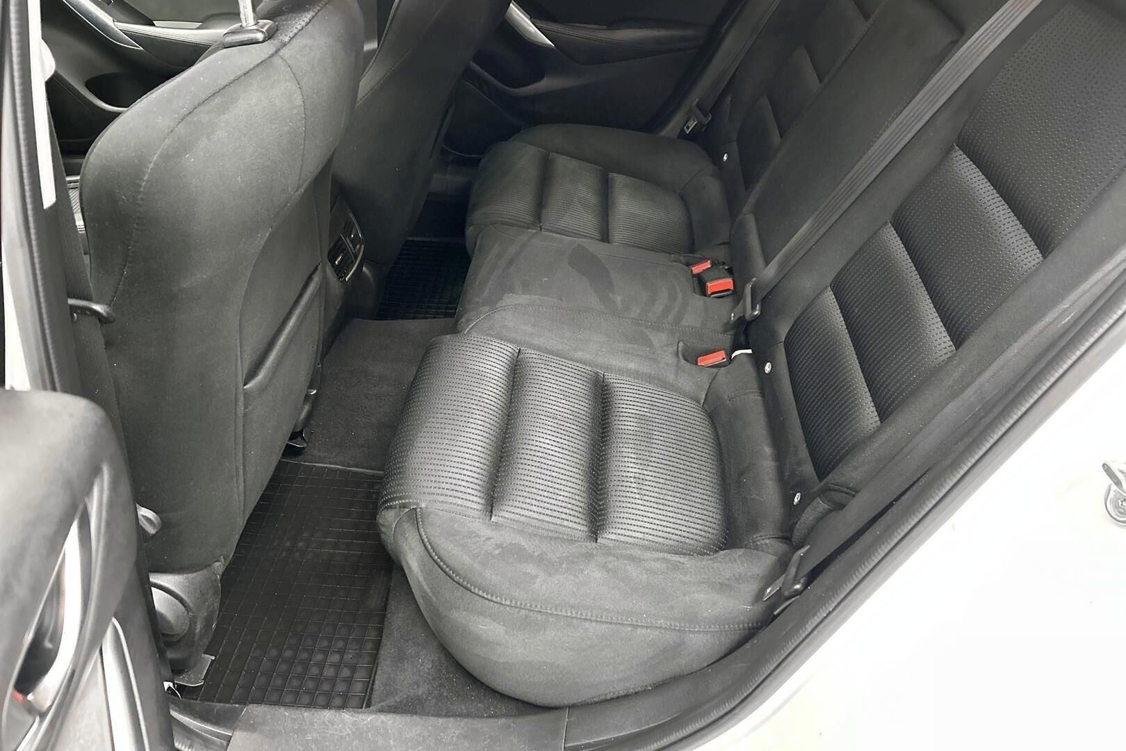 Mazda Mazda6 iso kuva 10