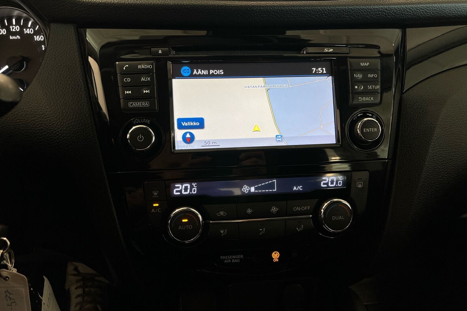 Nissan Qashqai iso kuva 12