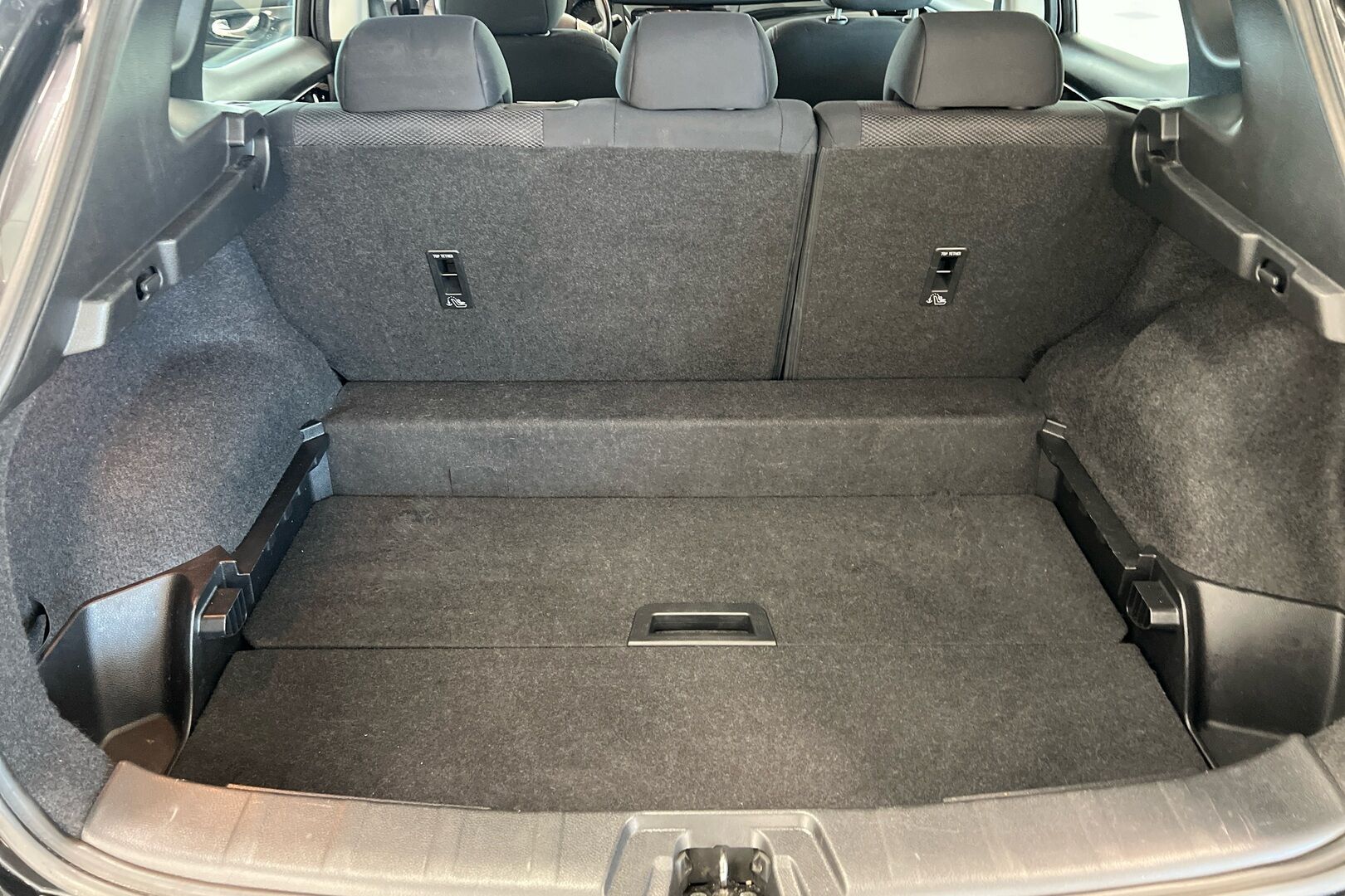 Nissan Qashqai iso kuva 9