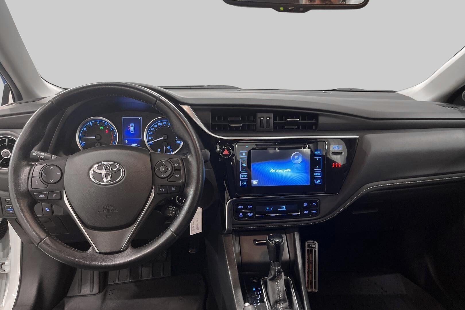 Toyota Corolla iso kuva 8