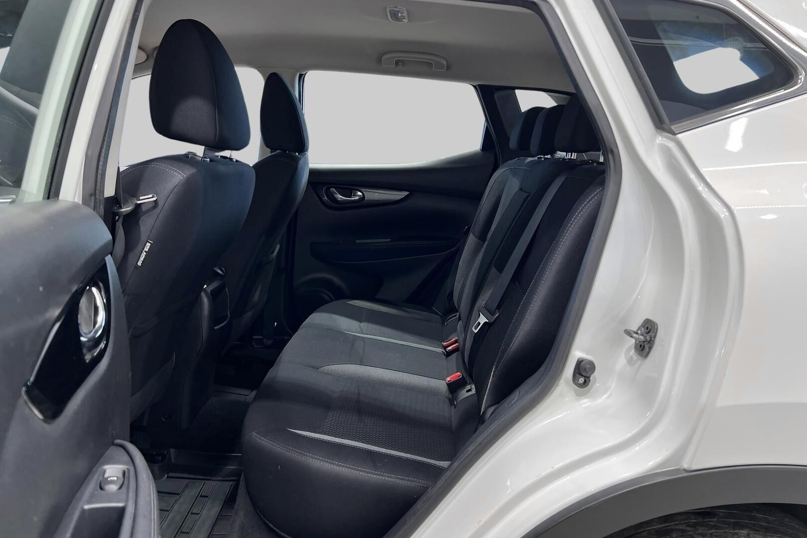 Nissan Qashqai iso kuva 10