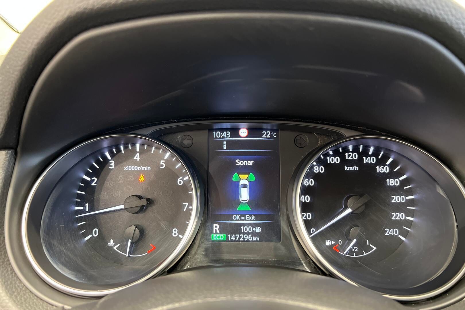Nissan Qashqai iso kuva 16