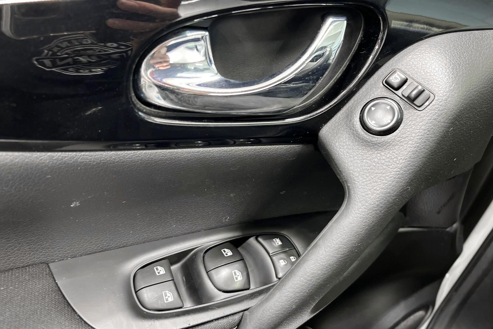 Nissan Qashqai iso kuva 23
