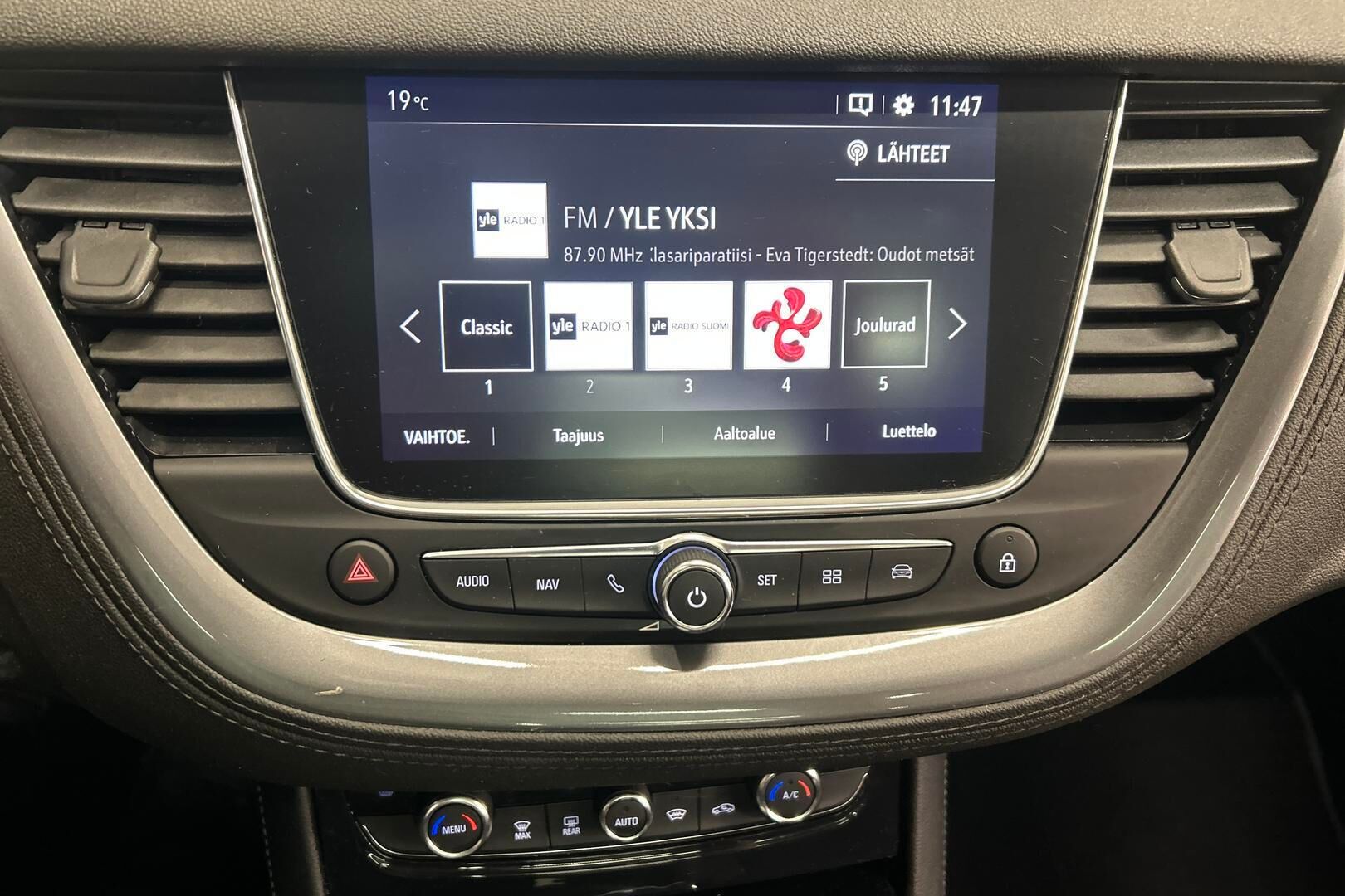 Opel Grandland X iso kuva 15