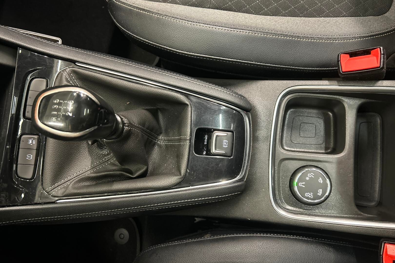 Opel Grandland X iso kuva 18