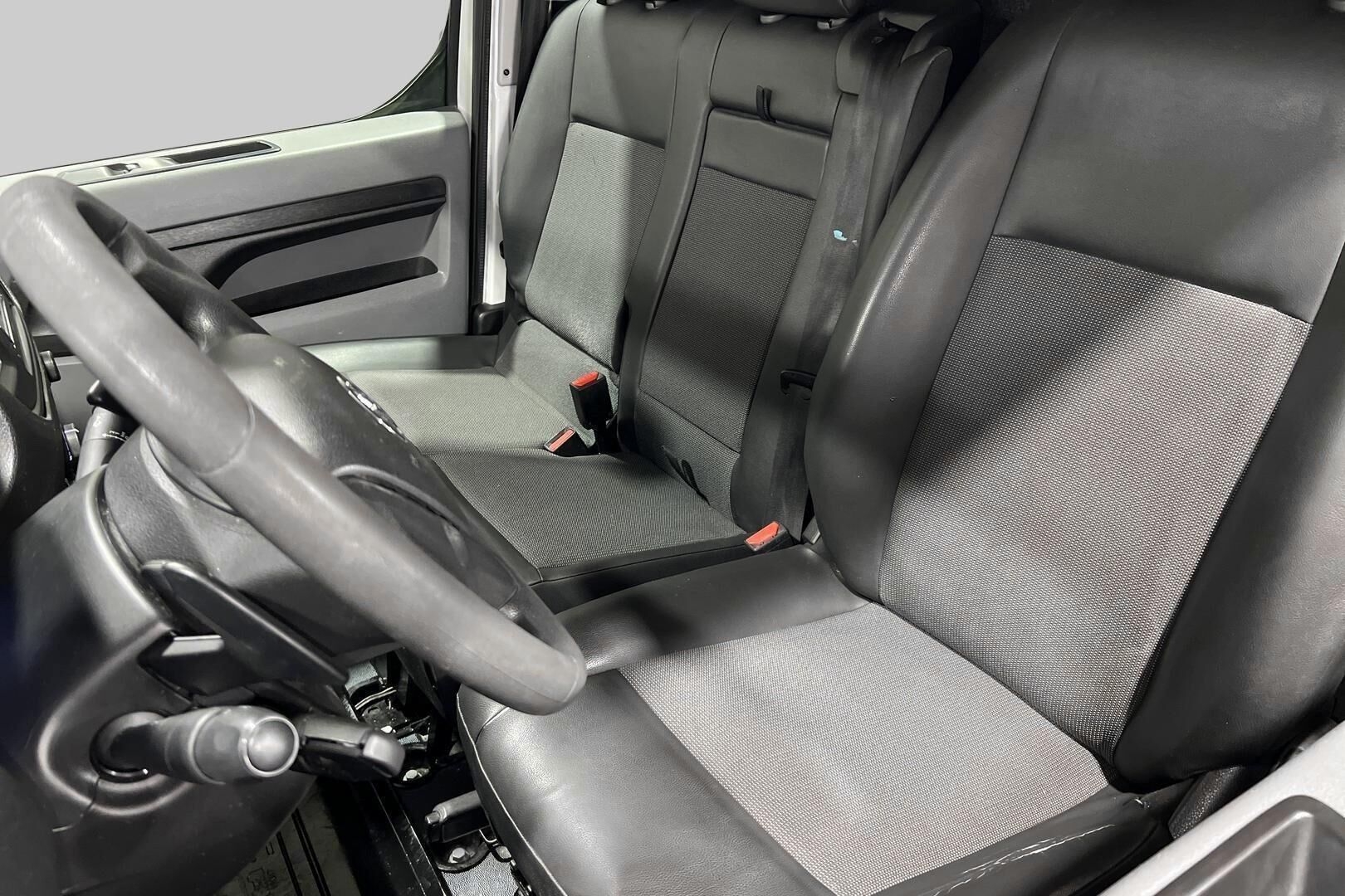 Toyota Proace iso kuva 10