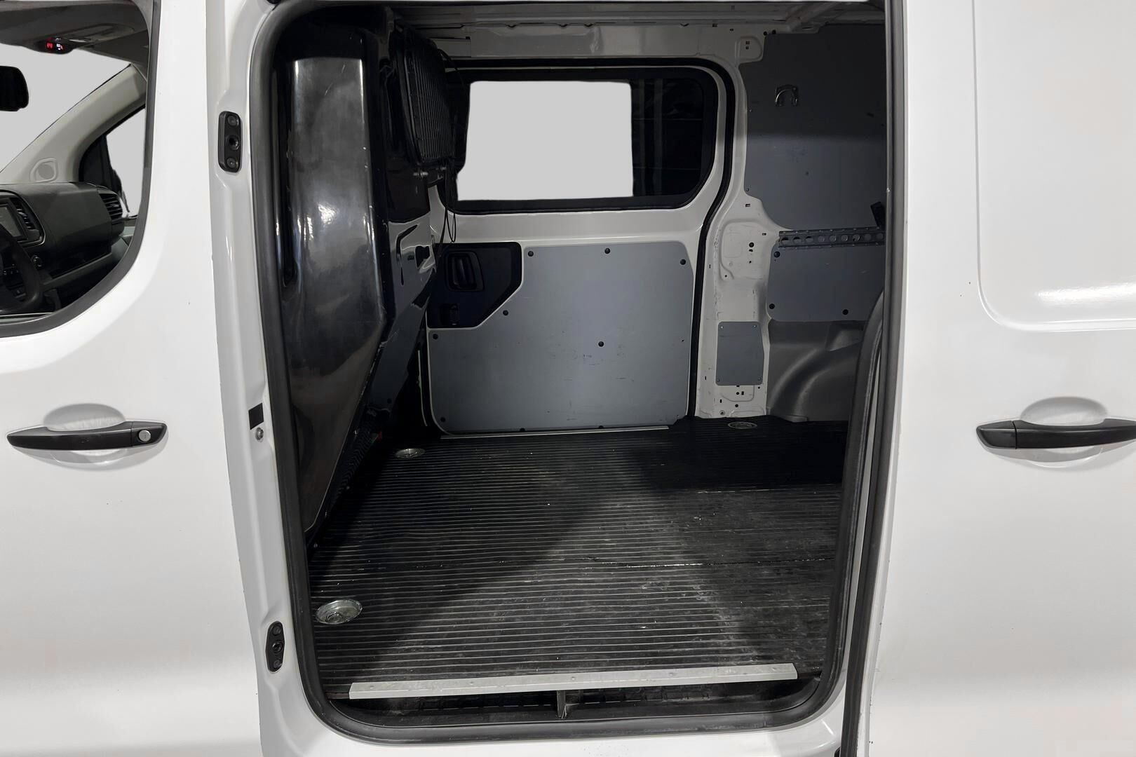Toyota Proace iso kuva 14