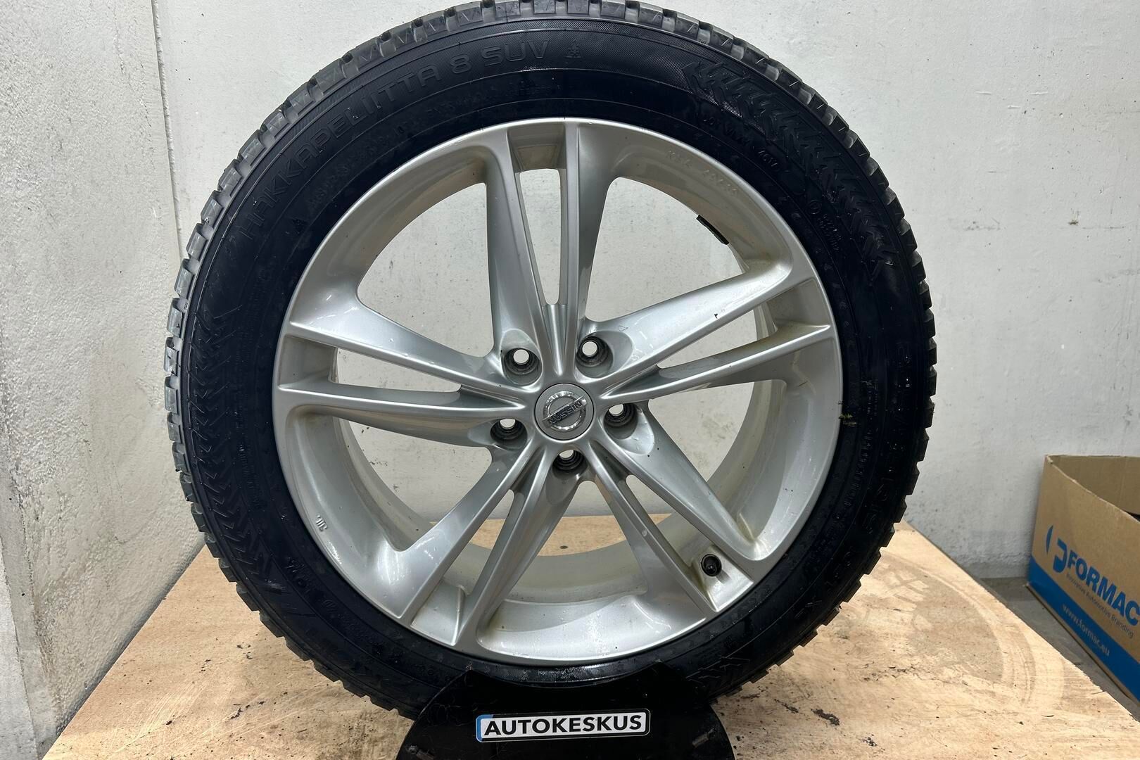 Nissan X-Trail iso kuva 26