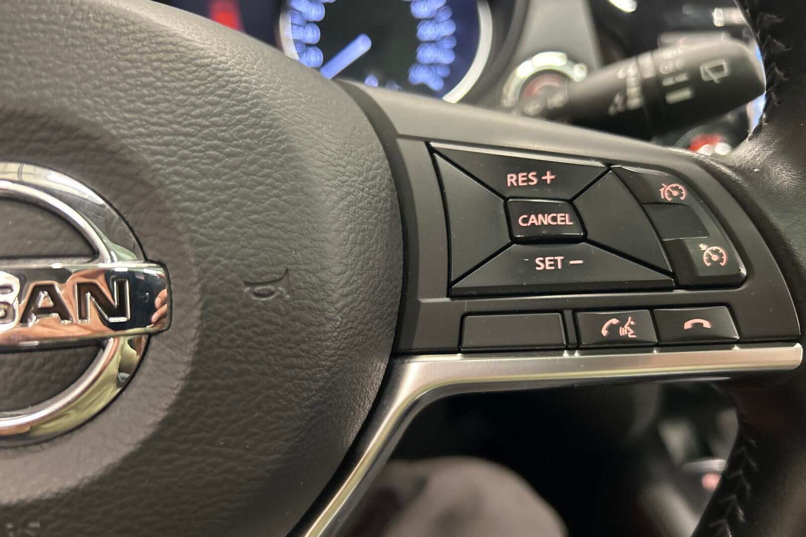 Nissan Qashqai iso kuva 15