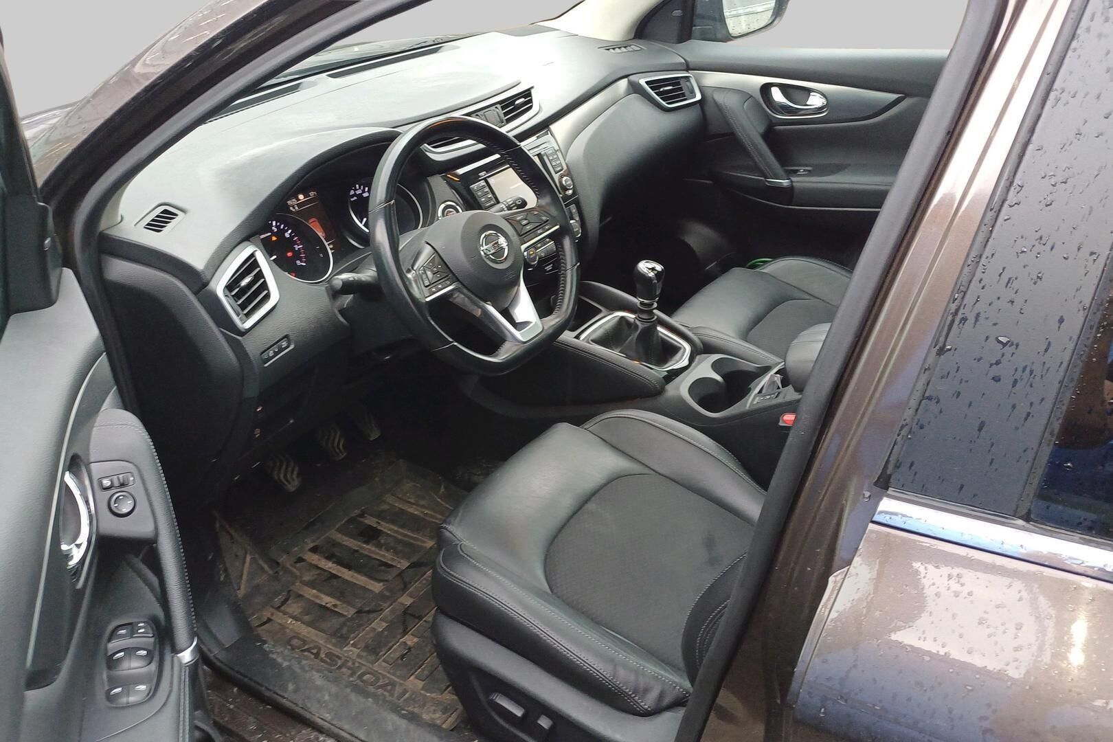 Nissan Qashqai iso kuva 2