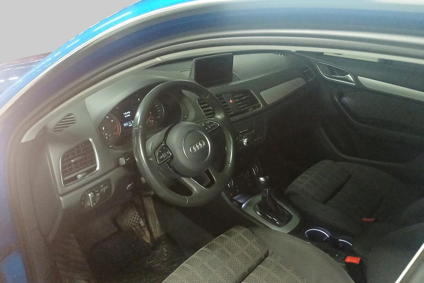 Audi Q3 iso kuva 2