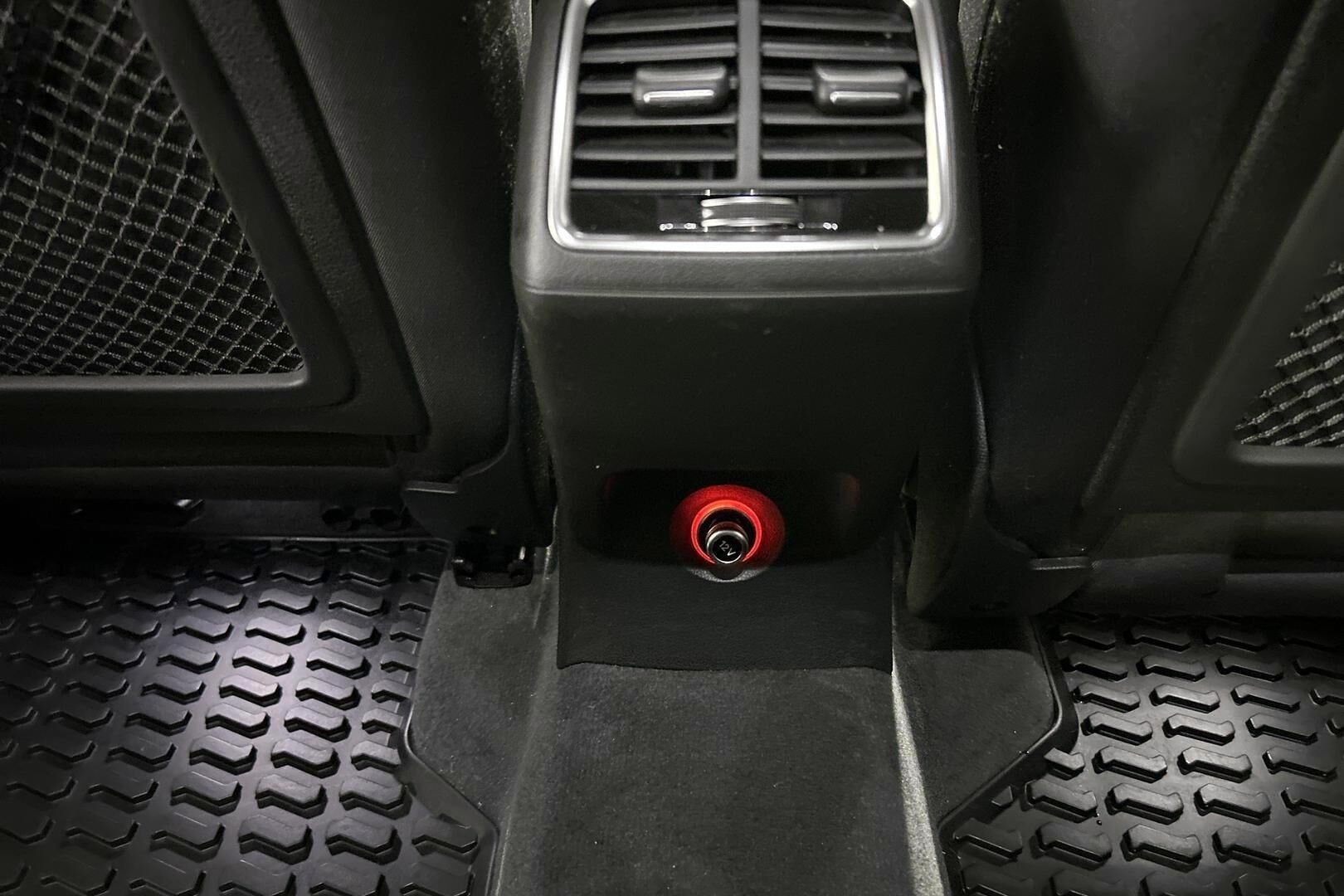 Audi Q3 iso kuva 22