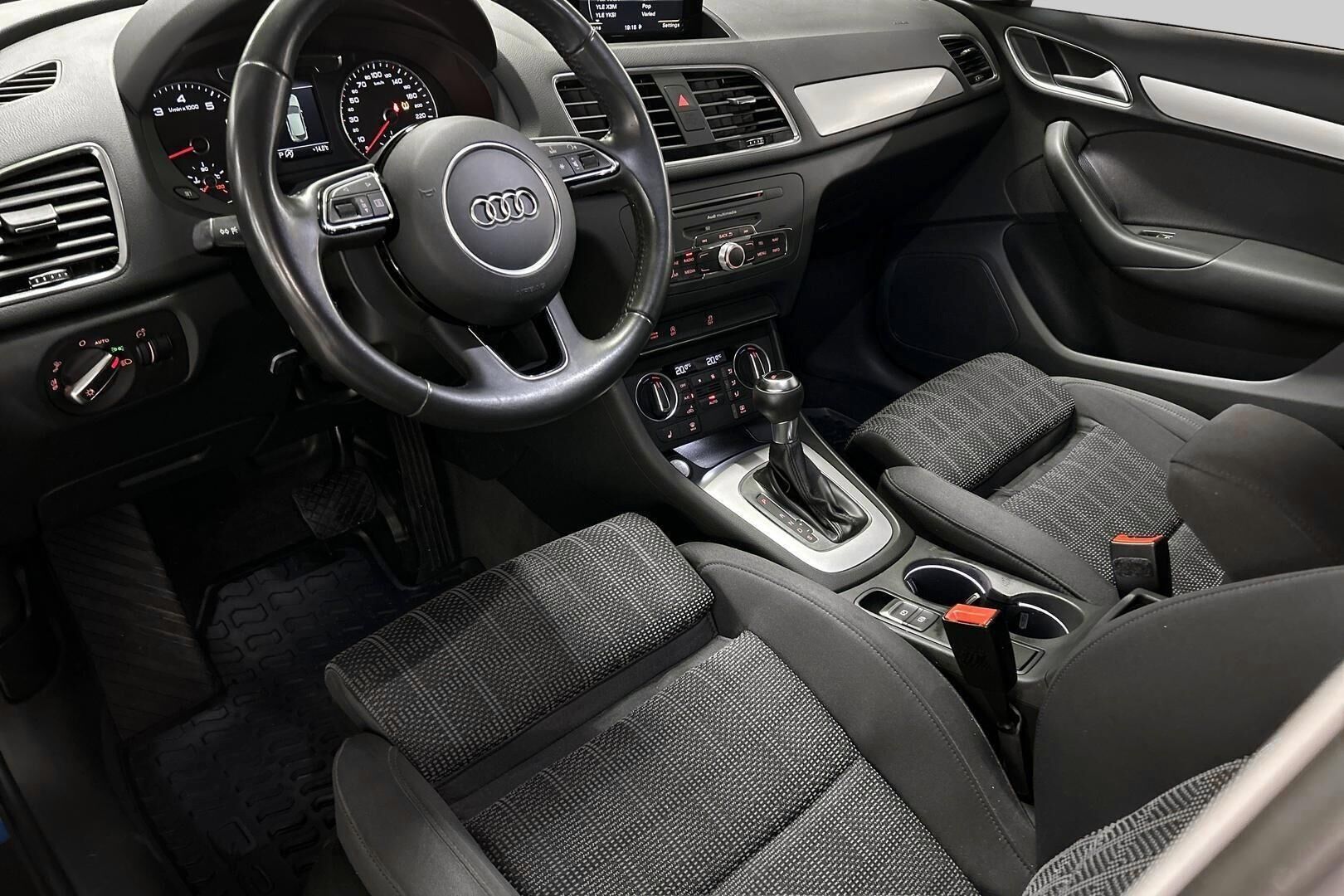 Audi Q3 iso kuva 7