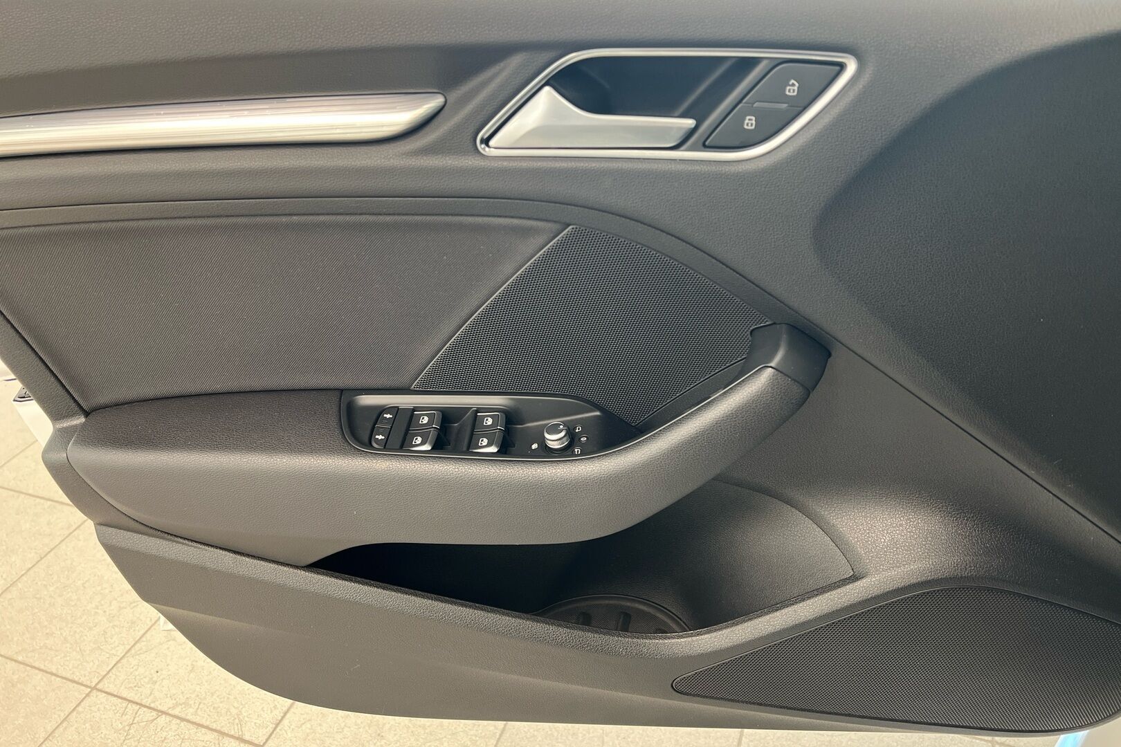 Audi A3 iso kuva 17