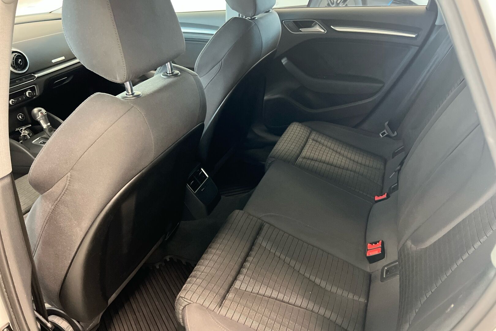 Audi A3 iso kuva 8