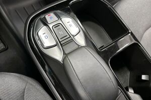 Hyundai IONIQ electric esikatselu 23