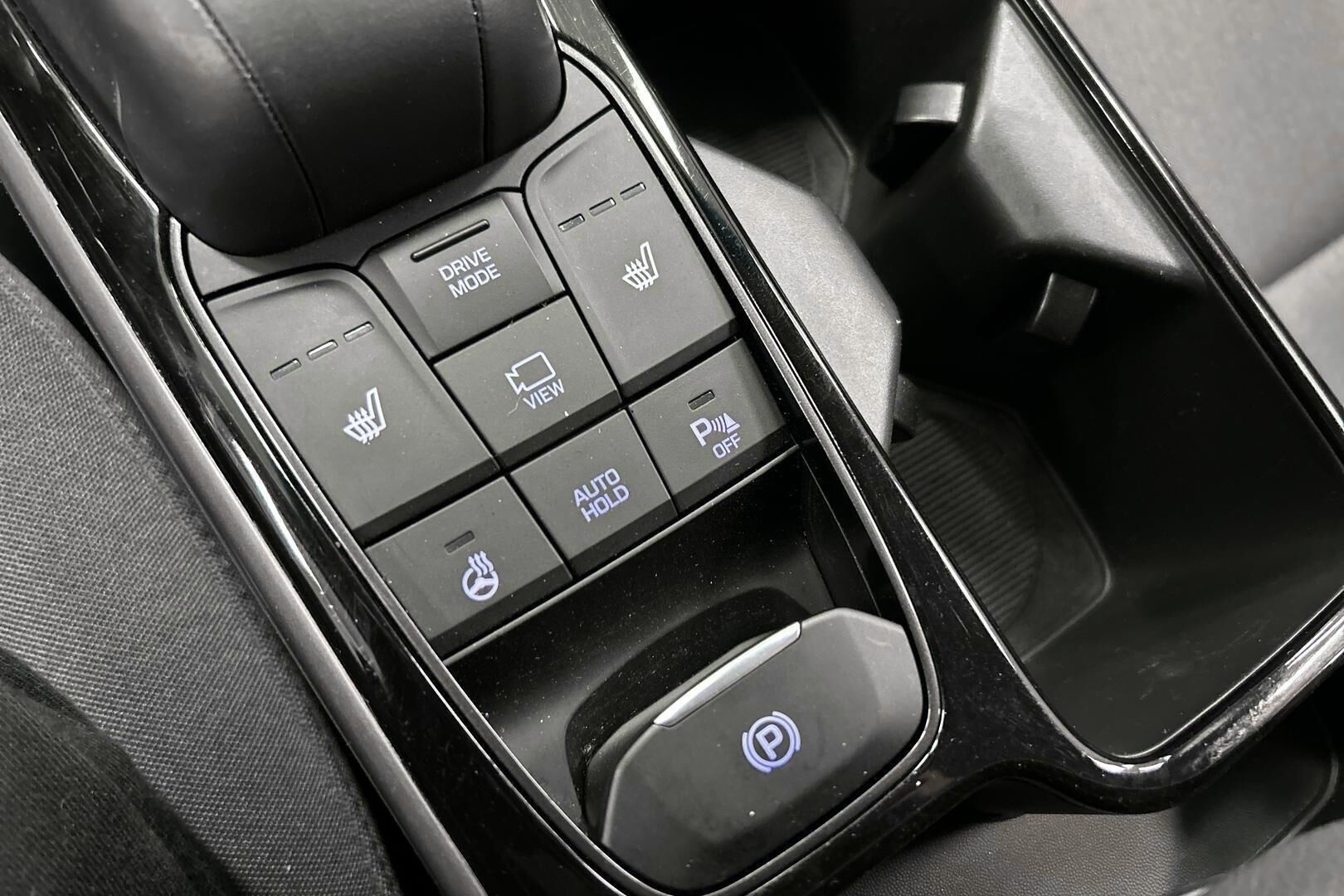 Hyundai IONIQ electric iso kuva 24