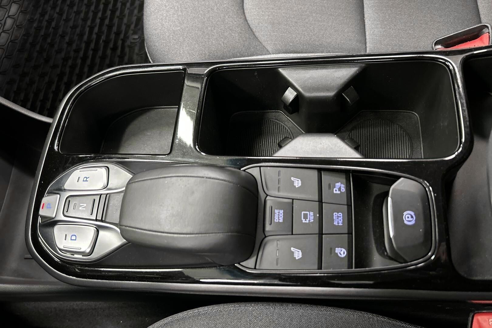 Hyundai IONIQ electric iso kuva 25