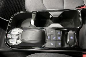 Hyundai IONIQ electric esikatselu 25