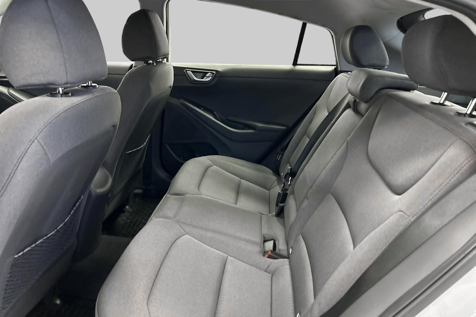 Hyundai IONIQ electric iso kuva 9