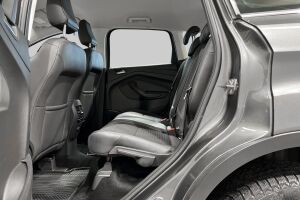 Ford Kuga esikatselu 10