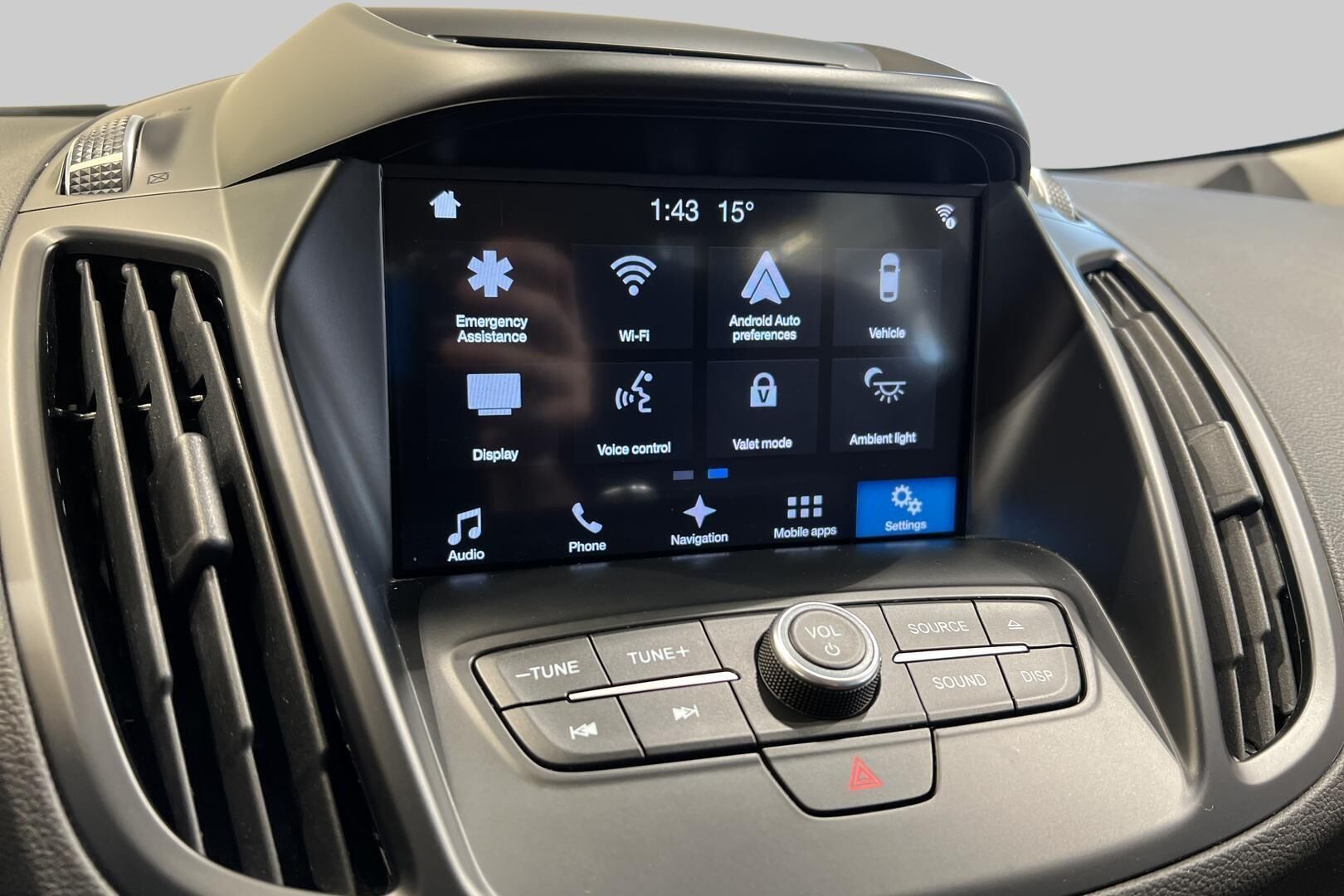 Ford Kuga iso kuva 18