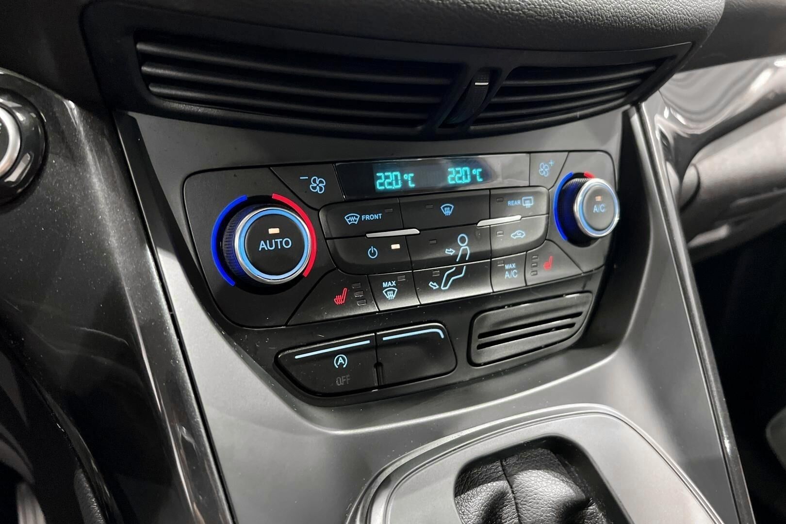 Ford Kuga iso kuva 20