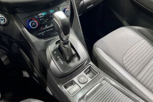 Ford Kuga esikatselu 21