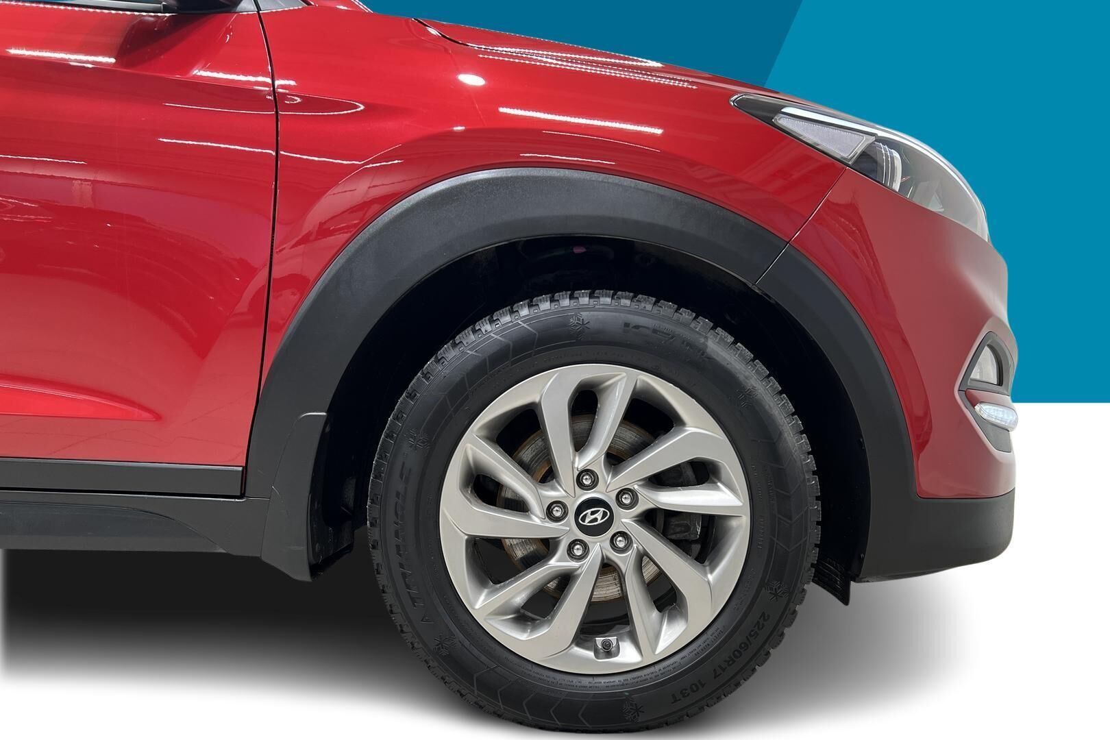 Hyundai Tucson iso kuva 16