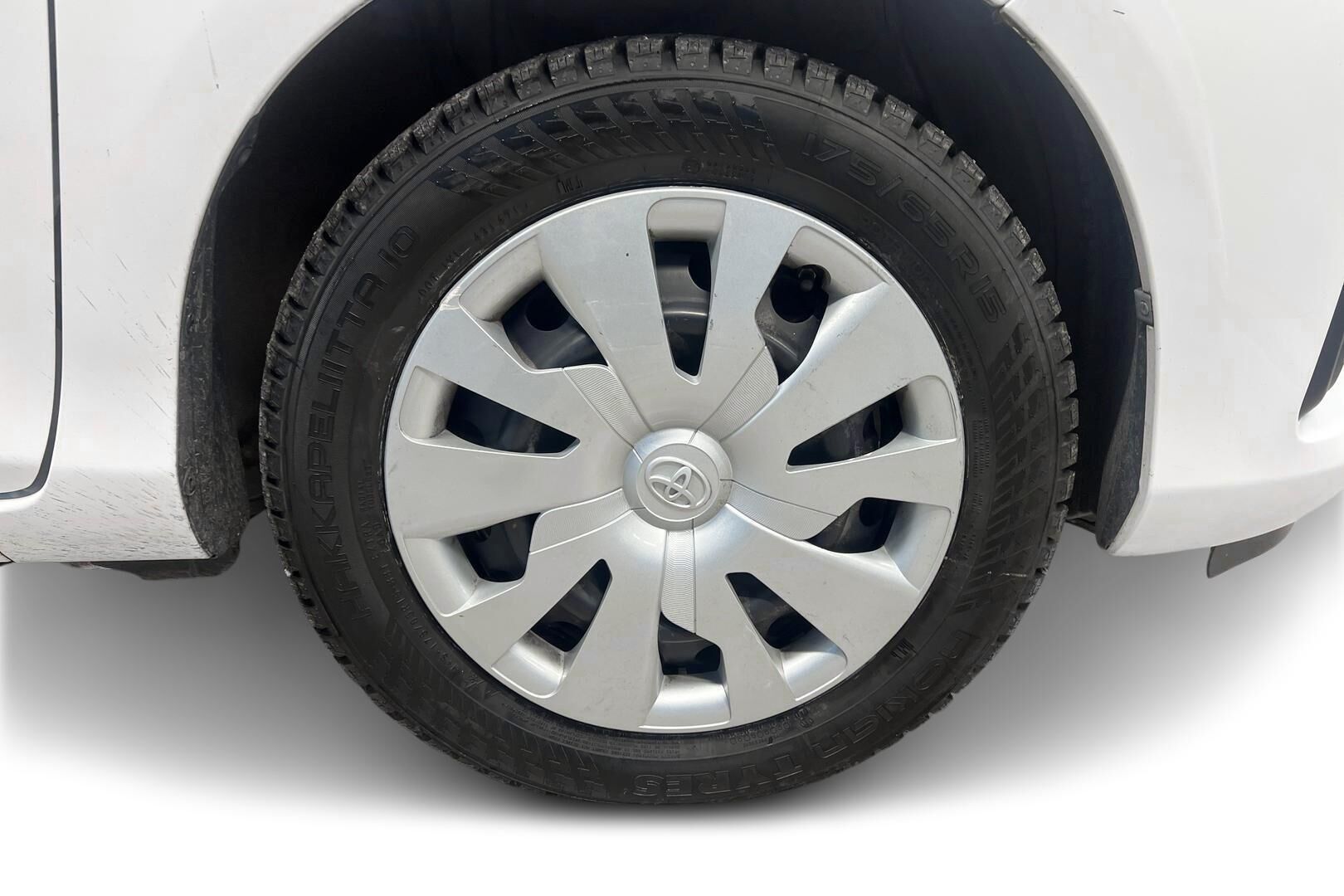 Toyota Yaris iso kuva 12