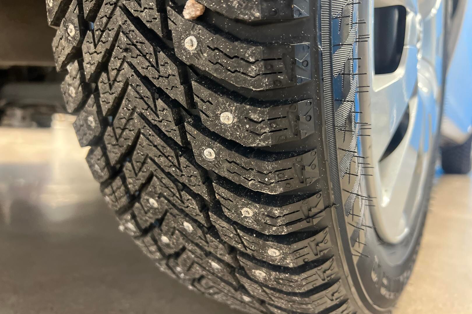 Toyota Yaris iso kuva 13