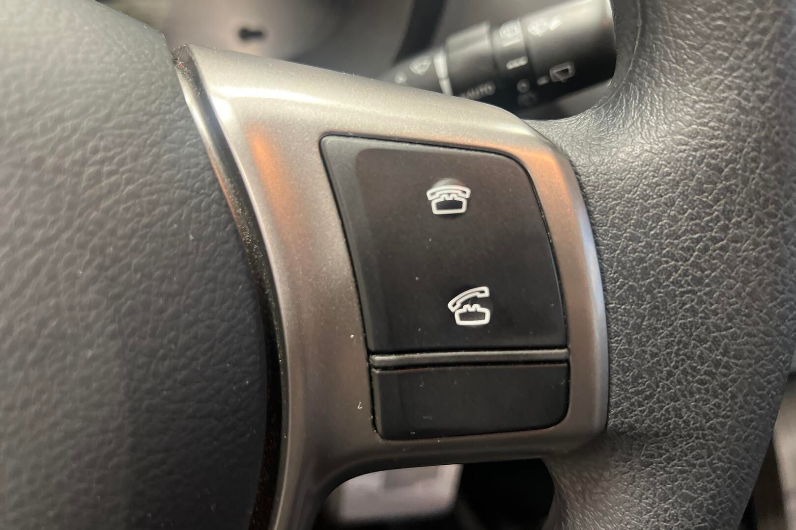 Toyota Yaris iso kuva 16