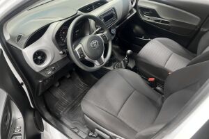 Toyota Yaris esikatselu 13