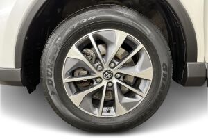 Toyota RAV4 esikatselu 12