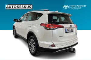 Toyota RAV4 esikatselu 6