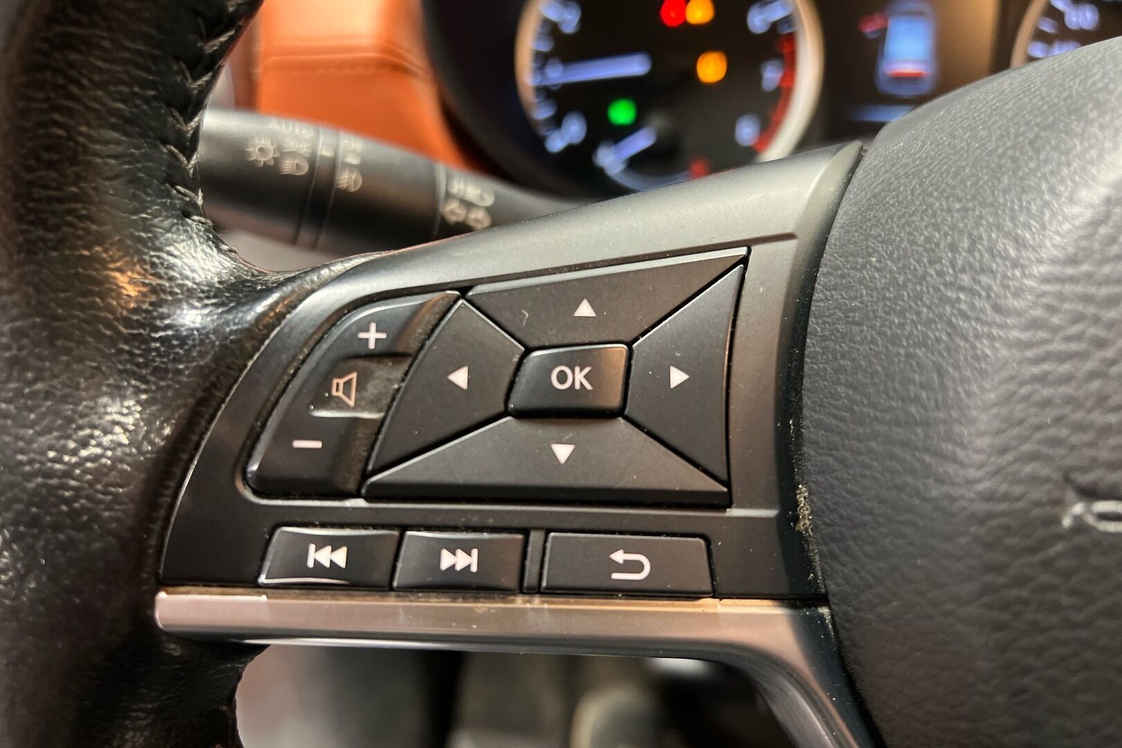 Nissan Micra iso kuva 15