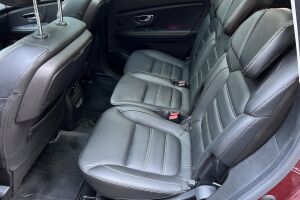 Renault Grand Scenic esikatselu 8