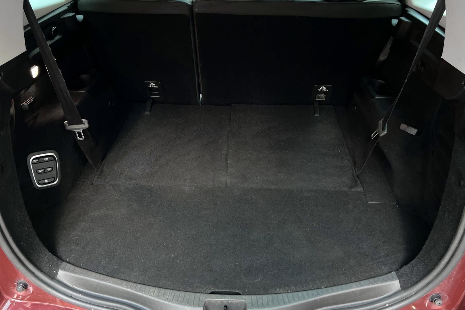 Renault Grand Scenic iso kuva 12