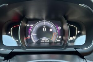 Renault Grand Scenic esikatselu 13