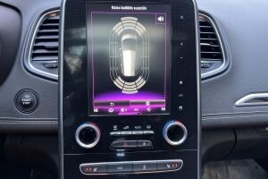Renault Grand Scenic esikatselu 22