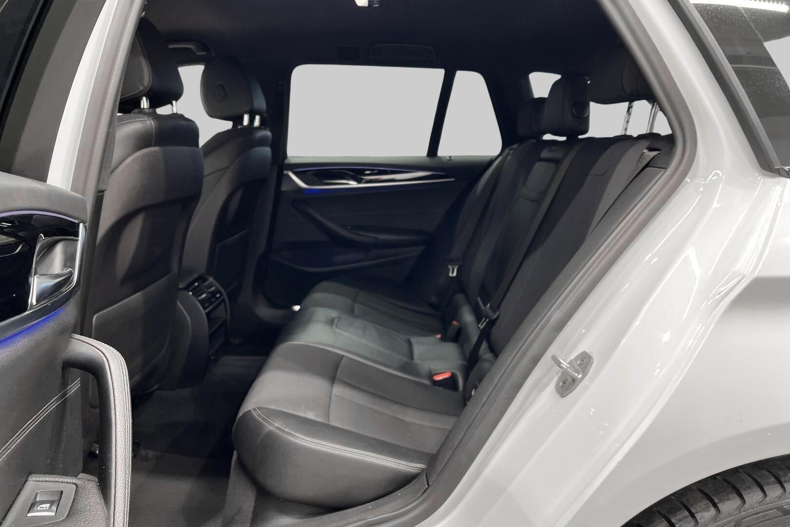 BMW 5-SARJA iso kuva 32