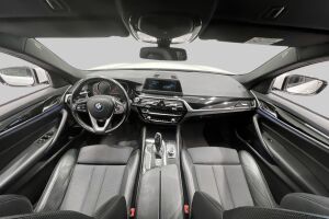 BMW 5-SARJA esikatselu 9