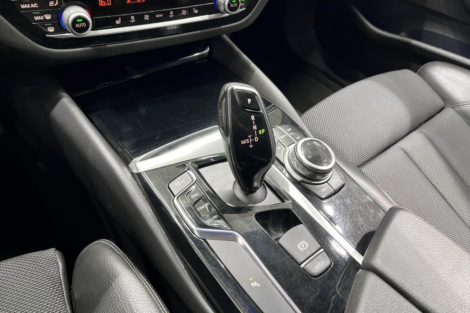 BMW 5-SARJA iso kuva 33