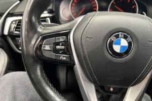 BMW 5-SARJA esikatselu 20