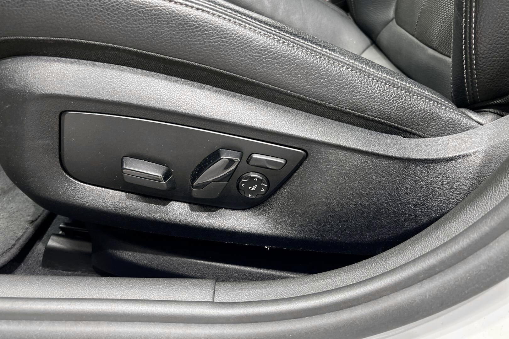 BMW 5-SARJA iso kuva 23
