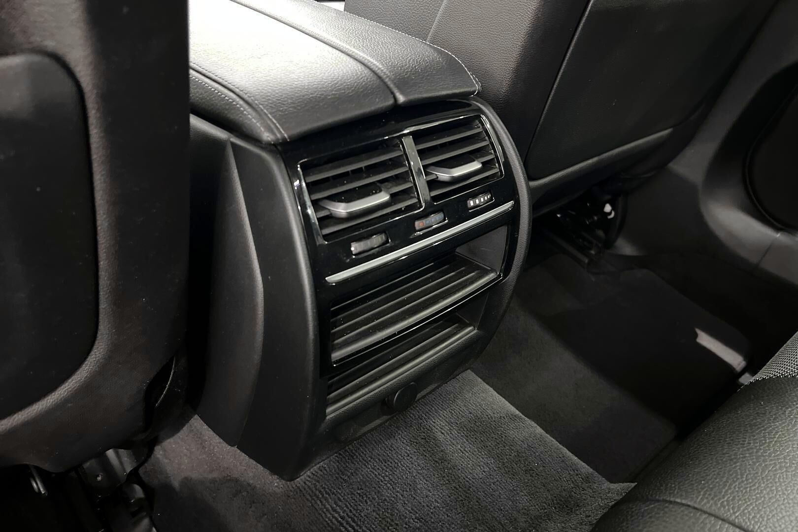 BMW 5-SARJA iso kuva 24
