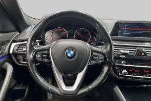 BMW 5-SARJA esikatselu 26