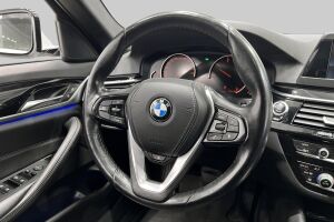 BMW 5-SARJA esikatselu 27